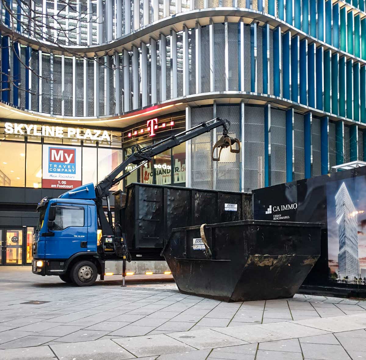 Containerdienst ESOREC Skyline Plaza Frankfurt Containerdienst ESOREC Skyline Plaza Frankfurt